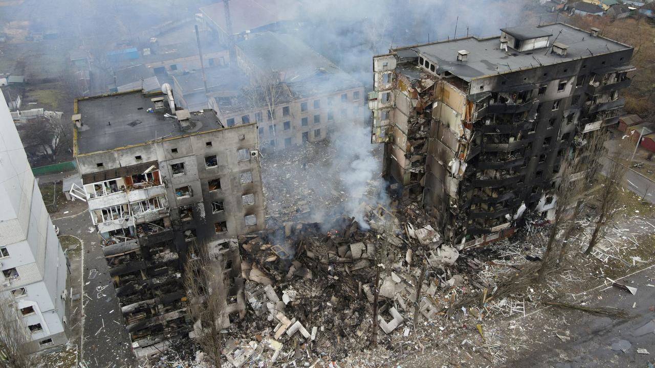 Πόλεμος στην Ουκρανία: Κατάπαυση πυρός σε Μαριούπολη και Βολνοβάχα – Έχουν πέντε ώρες για να φύγουν οι άμαχοι