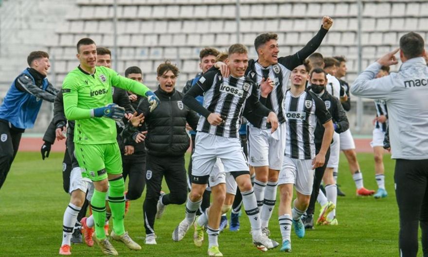 Η απονομή στον ΠΑΟΚ για το πρωτάθλημα στη Super League Κ17 (vid)