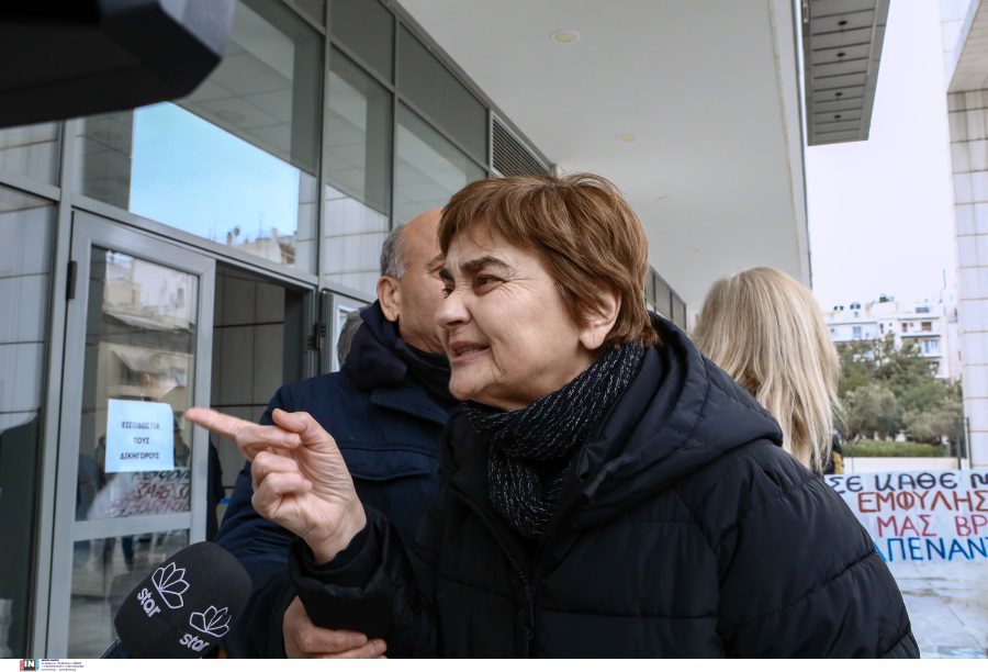 Ελένη Τοπαλούδη: Νέα διακοπή στη δίκη για τη δολοφονία της – Ξέσπασμα της μάνας