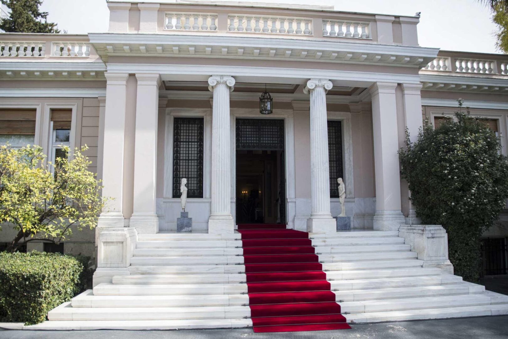 Πόλεμος στην Ουκρανία: Κυβερνητική σύσκεψη για τις προσφυγικές ροές στην Ελλάδα
