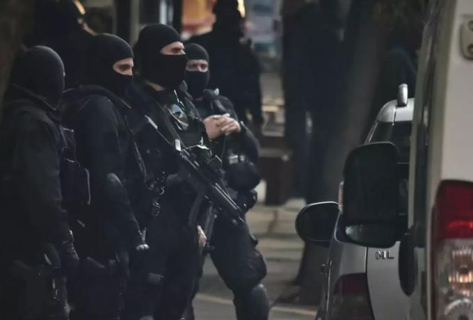 Ζεφύρι: Συνελήφθησαν δύο νεαροί επειδή πυροβολούσαν στον αέρα