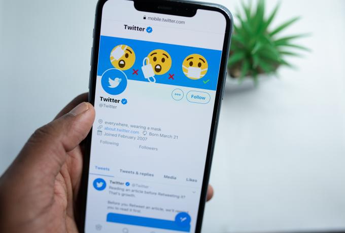 Τι θα αλλάξει ο Elon Musk στο Twitter; Σενάρια για χαλάρωση κανόνων, επεξεργασία tweets και διαφημίσεις