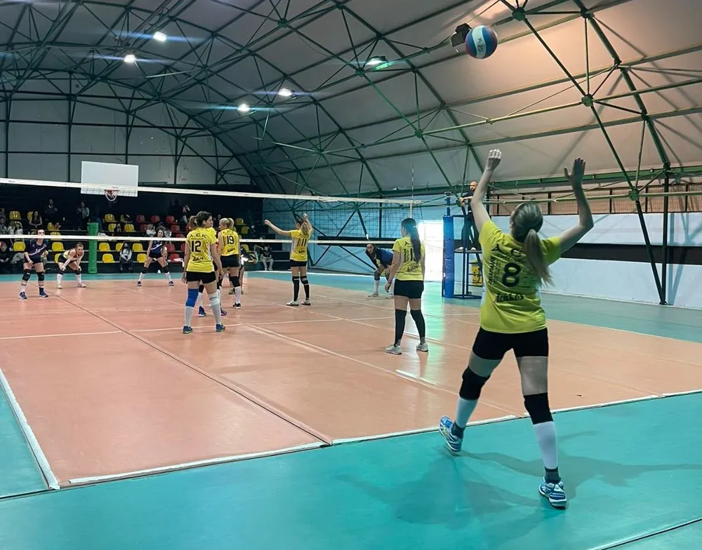 Μεγάλη εκτός έδρας νίκη στο Vintage Volley!