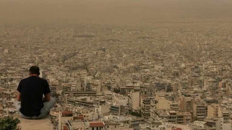 Καιρός: Λασποβροχές και κρύο τη Μεγάλη Τρίτη – Πώς θα είναι το Πάσχα: Η πρόγνωση για Επιτάφιο, Ανάσταση και οβελία