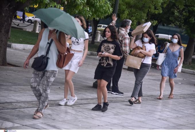 Άστατος ο καιρός του τριημέρου: Πώς θα κάνουμε Πρωτομαγιά