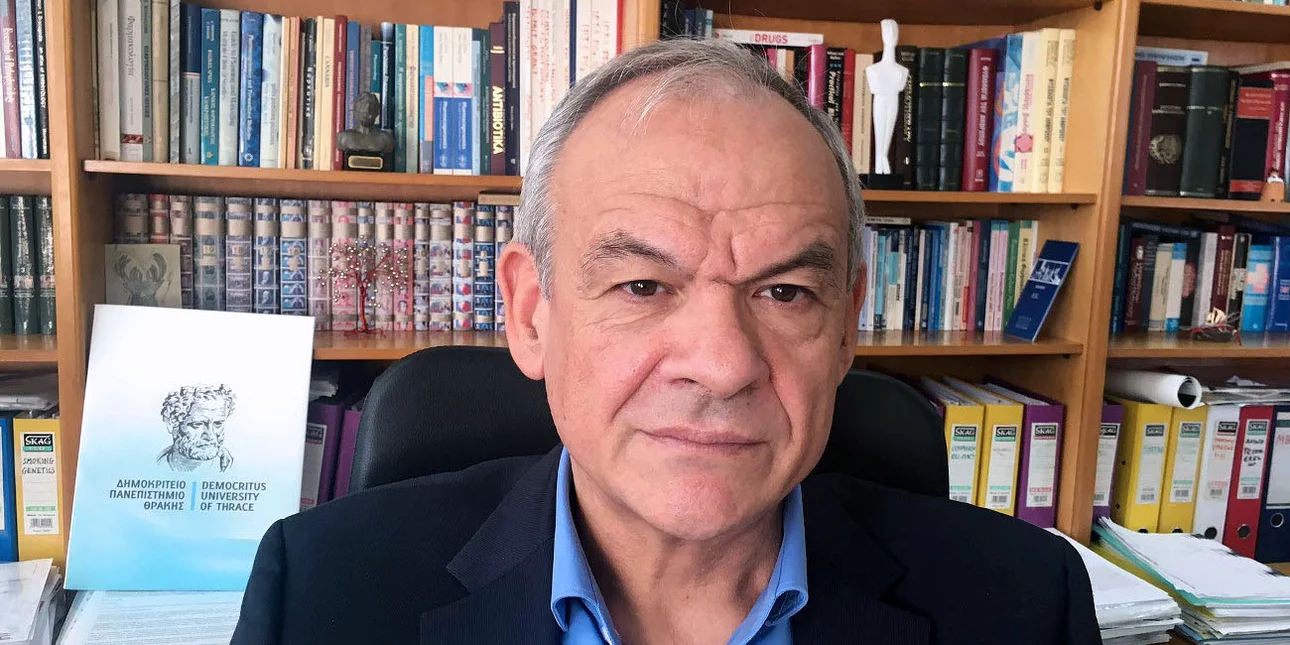 Μανωλόπουλος: «H 4η δόση δεν προσφέρει ενίσχυση της ανοσίας στους νεότερους, βάσει μελετών»