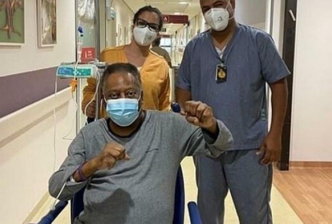 Πήρε εξιτήριο από το νοσοκομείο Πελέ