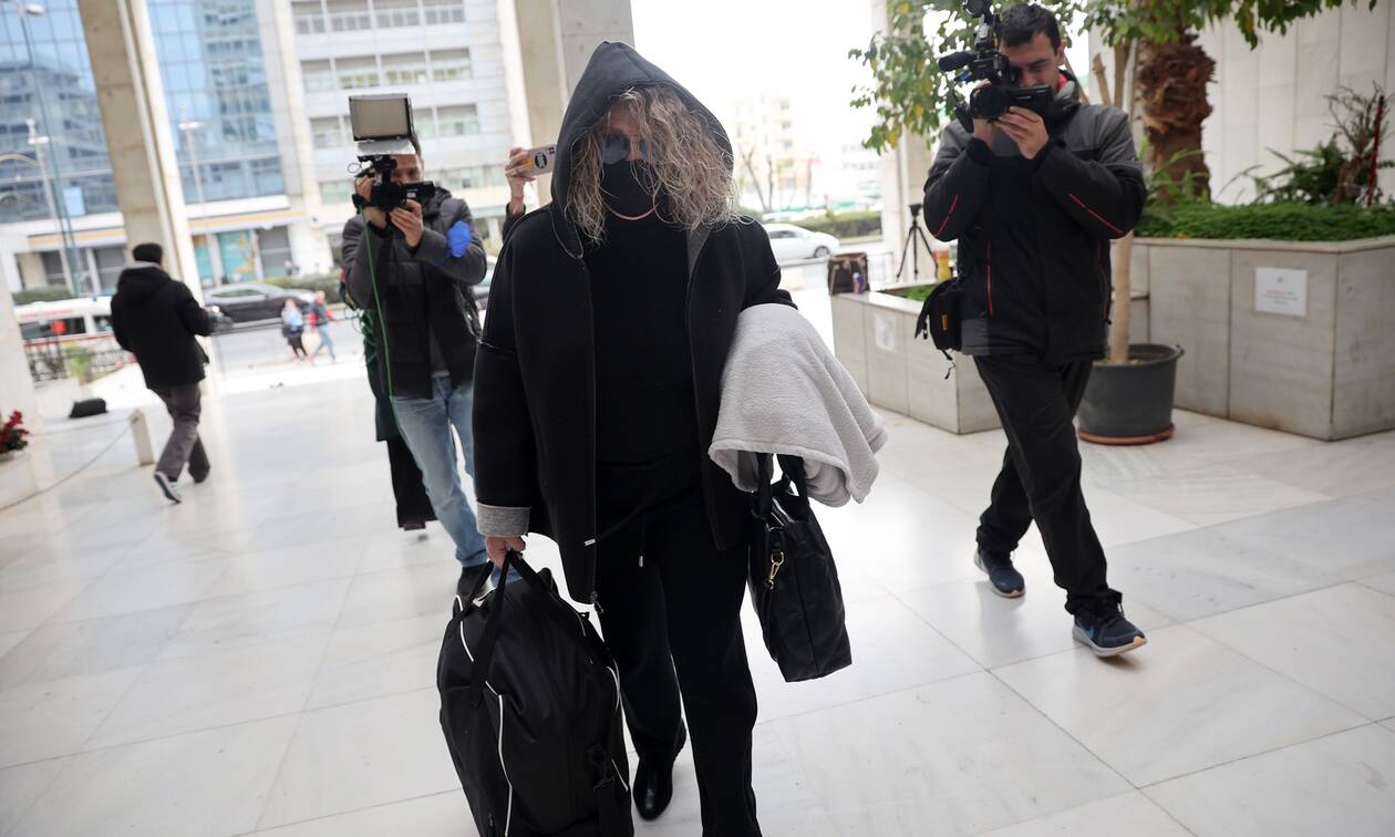 Ρούλα Πισπιρίγκου από ΓΑΔΑ σε μητέρα και αδερφή: «Βρείτε στοιχεία για να βγω»