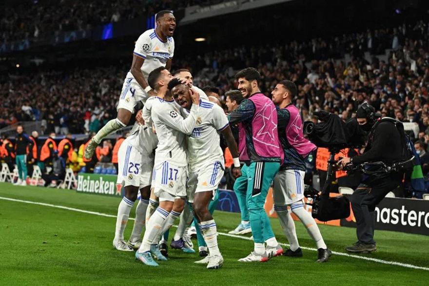 Ρεάλ στα ημιτελικά σε ιστορική ματσάρα με οδηγό τον ασταμάτητο Μπενζεμά!