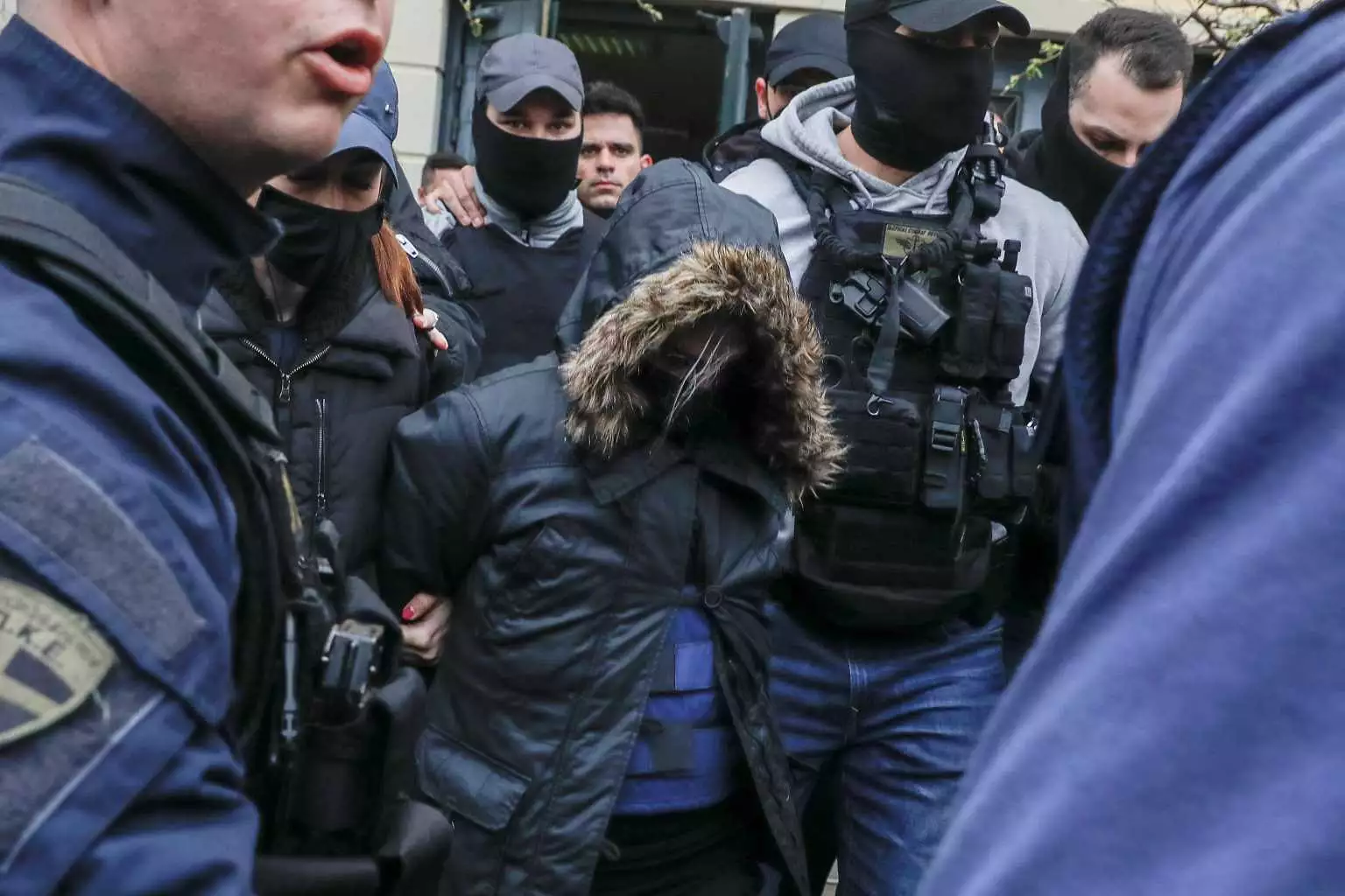 Ρούλα Πισπιρίγκου: «Αδειάζει» τη μητέρα και την αδερφή της για τον ξυλοδαρμό στη ΓΑΔΑ – Έρευνα από το Εκβιαστών
