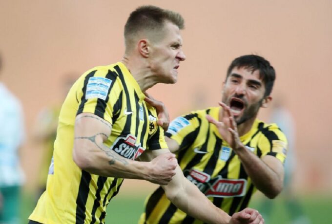 «Τι βλέπει στον Σιμάνσκι ο Κουχάρσκι»