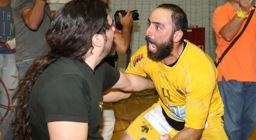 Συγκινητικός ο Μπακαούκας στην ομιλία του στα αποδυτήρια – Τα λόγια του στους παίκτες