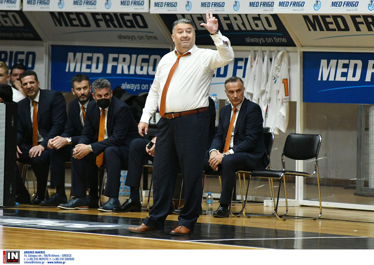 Γιατράς: «Ήμασταν τυχεροί και κερδίσαμε – Αν έμπαινε το σουτ του Ανγκόλα θα χάναμε»