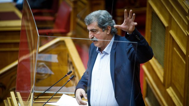 Πολάκης στη Βουλή: «Ο Θεός μπορεί να συγχωρεί, εγώ ποτέ»