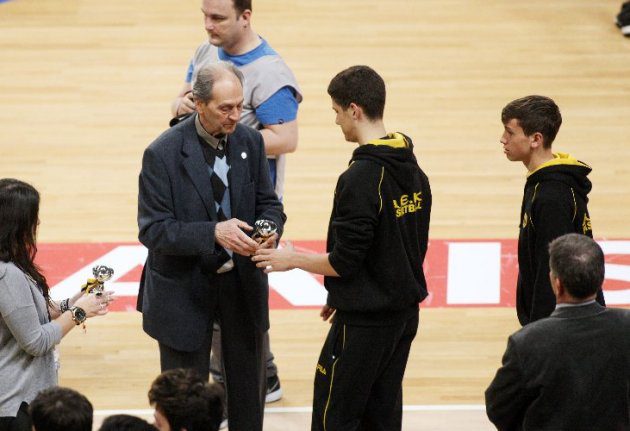 ΚΑΕ ΑΕΚ: Tιμάει τον «Ακαδημιάρχη» της Ιστορίας κ. Ευάγγελο Δερμανούτσο