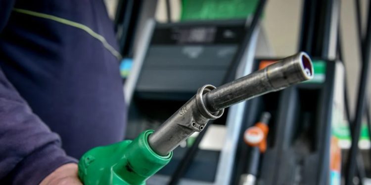 Νέα άνοδο τιμής στη βενζίνη – Οι επιδοτήσεις εξανεμίστηκαν από τις αυξήσεις