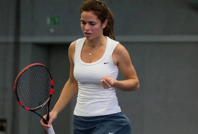 Ανοίγει το πρόγραμμα στο Court 9 η Βαλεντίνη