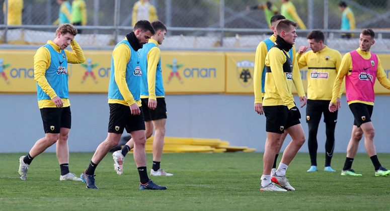 ΑΕΚ: Παραμένουν εκτός Γέφτιτς και Αραούχο – Αποφόρτιση για Σιμόες