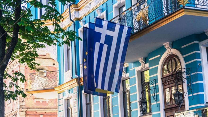 Άνοιξε ξανά η ελληνική πρεσβεία στο Κίεβο