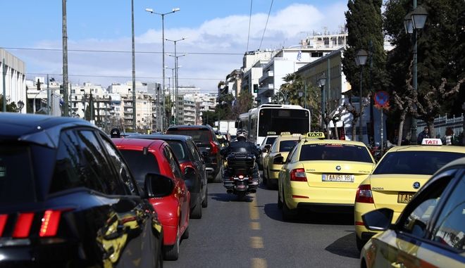 Μποτιλιάρισμα στην Αθήνα: Σχέδιο 4 + 4 λύσεων από το Υποδομών – Τι περιλαμβάνει