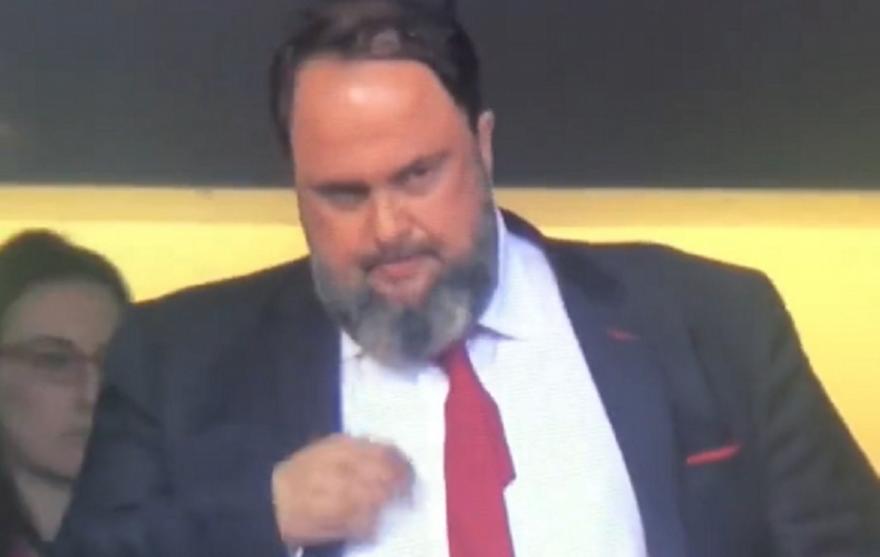 Χάντερσφιλντ – Νότιγχαμ Φόρεστ: Η αγωνία του Μαρινάκη και ο σταυρός (vid)