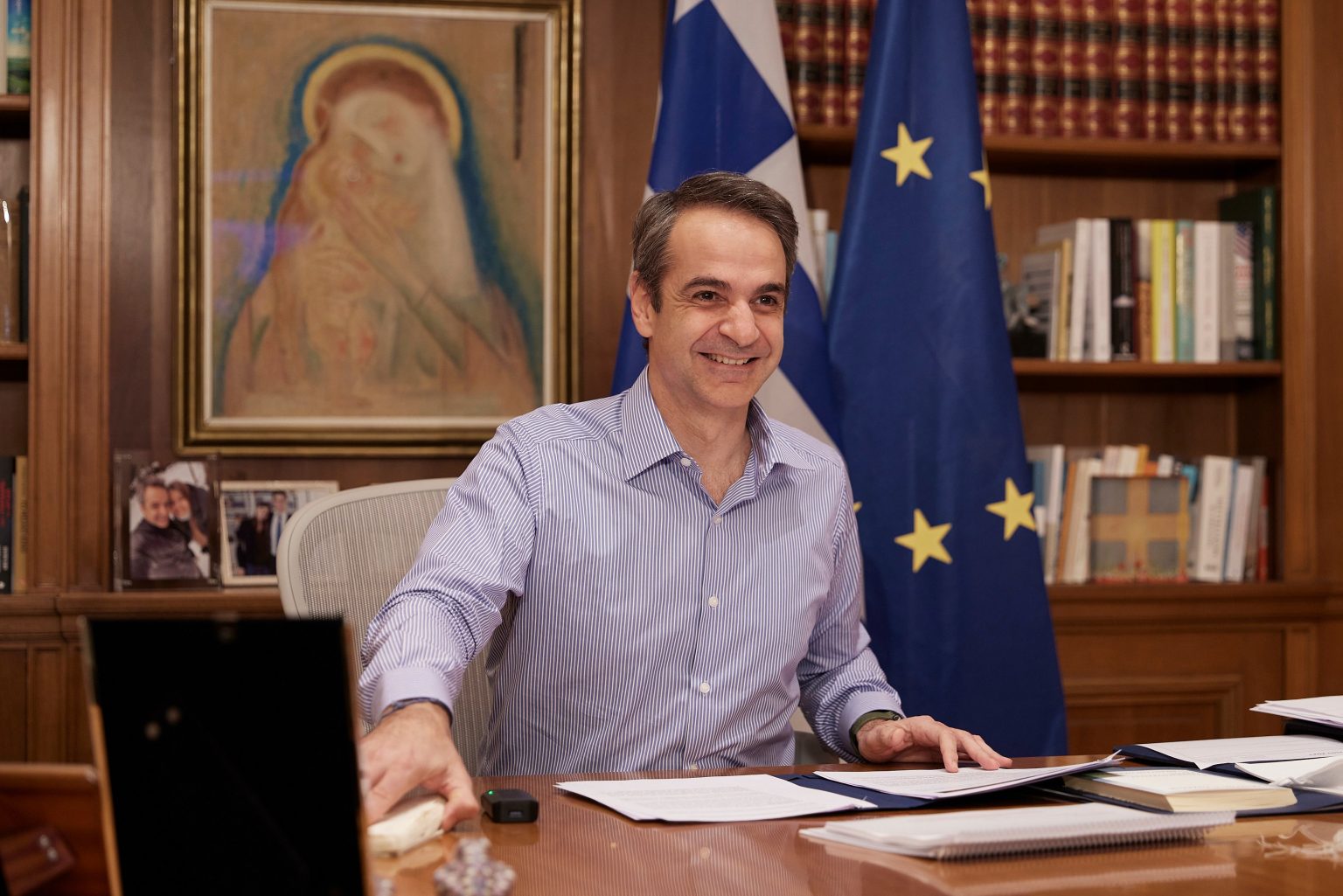 «Καίει» το ρεύμα: Το αποτέλεσμα – έκπληξη της πρώτης δημοσκόπησης μετά τις εξαγγελίες του πρωθυπουργού