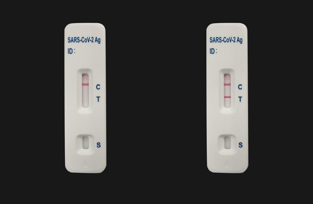 Όμικρον 2: Αν έχεις αυτά τα 3 συμπτώματα τότε κατά 99% νοσείς, ακόμα και με αρνητικό τεστ