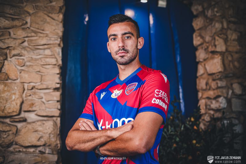 Ράκοβ: Ανακοίνωσε τον Σβάρνα με… φέτα και λάδι! (vid)