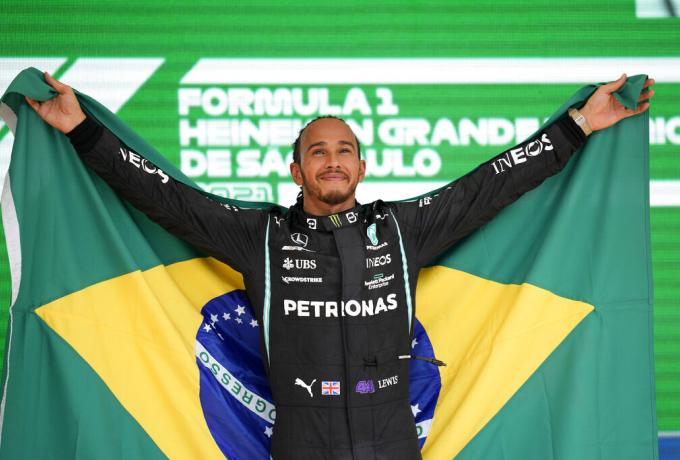 Ο Χάμιλτον έγινε Βραζιλιάνος!