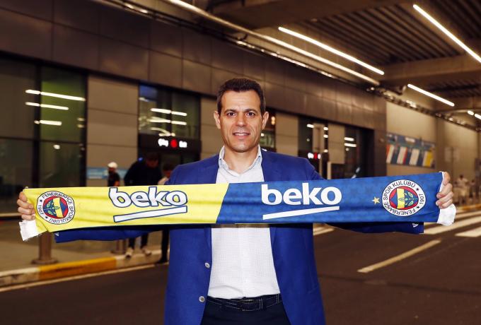 Η Φενέρμπαχτσε παρουσίασε τον Δημήτρη Ιτούδη!