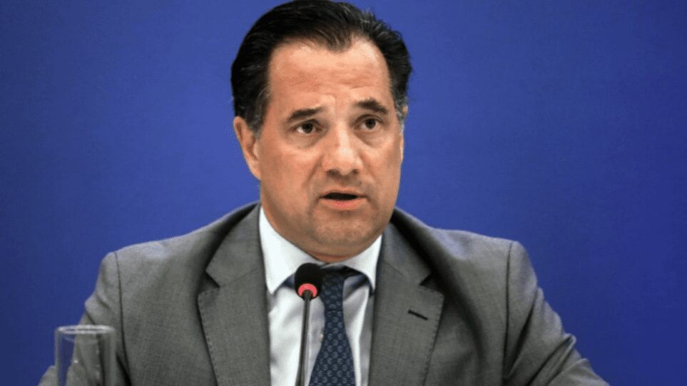 Άδωνις: «Μαραθώνιος η κρίση, όμως κρατάμε δυνάμεις – Έαν δω φθηνή βενζίνη δε βάζω διότι είναι προβληματική»