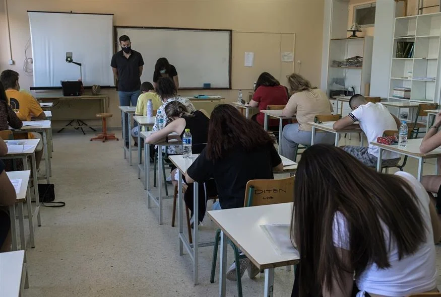 Πανελλήνιες 2022: Οι προθεσμίες υποβολής Μηχανογραφικού Δελτίου – Ο κωδικός που χρειάζεστε