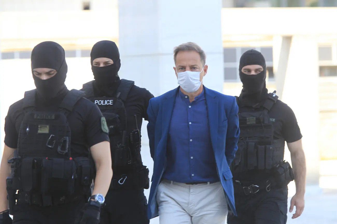 Απολογία Λιγνάδη: «Νόμιζα ότι το ένταλμα ήταν τρολιά»