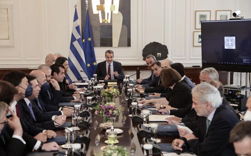 Fuel Pass – Mητσοτάκης: Στα 80 ευρώ η επιδότηση στη βενζίνη