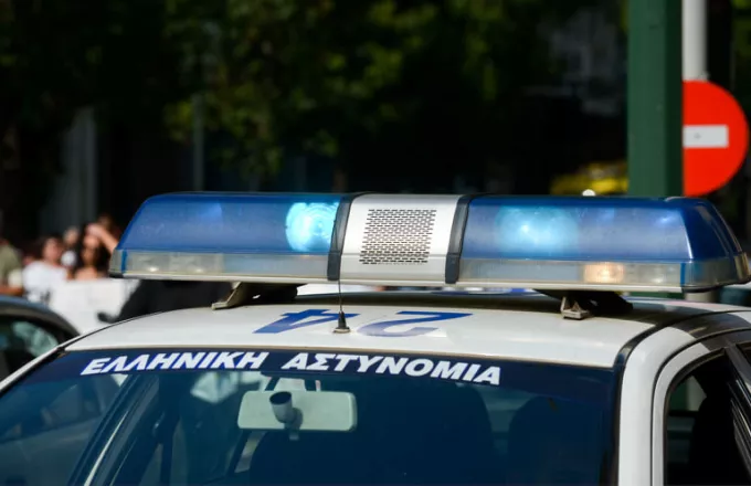 Θεσσαλονίκη: Mαχαίρωσε με σπαθί σαμουράι 47χρονο και τον έστειλε στην εντατική￼
