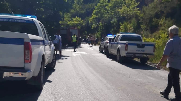 Χανιά: Θανατηφόρο τροχαίο με δύο νεκρούς – Μία γυναίκα δίνει μάχη για τη ζωή της