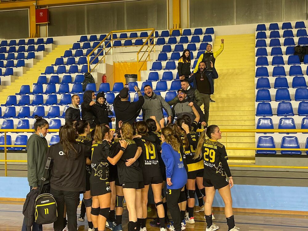 BOMBA: Ετοιμάζει μεταγραφάρα στο γυναικείο χάντμπολ ο Παπασταμάτης!