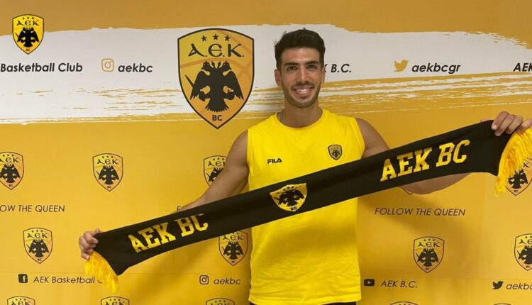 Φιλιππάκος: «Έχω δεθεί με την ΑΕΚ – Δεν το σκέφτηκα όταν μου έγινε πρόταση ανανέωσης»