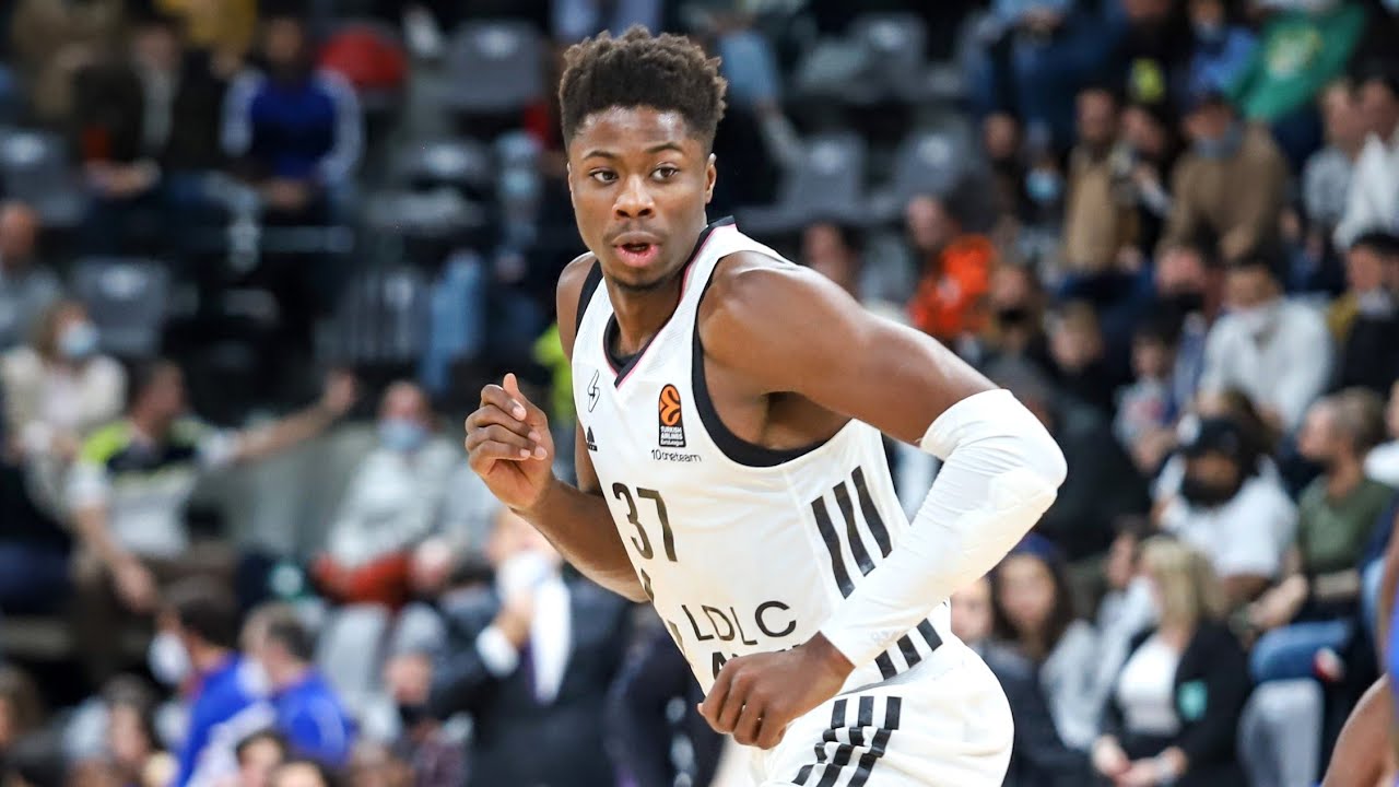 Ερυθρός Αστέρας: Μπαίνει «δυνατά» για τον Κώστα Αντετοκούνμπο