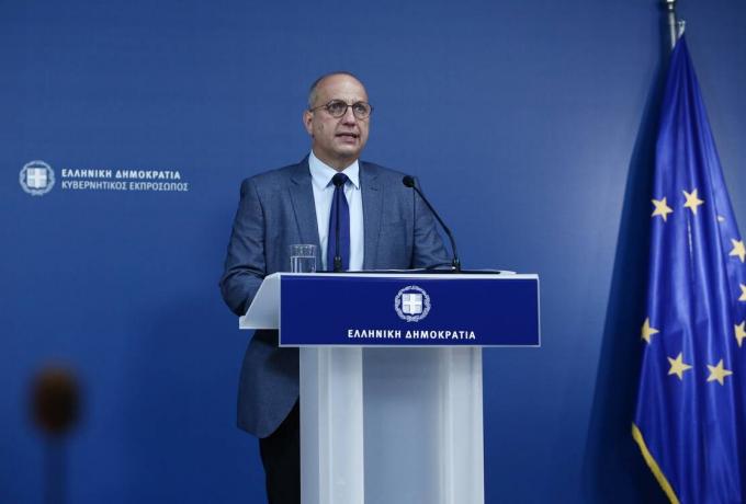 Οικονόμου για φωτιές: «Έχουμε καταφέρει να μην θρηνούμε θύματα, τις θέτουμε υπό έλεγχο γρηγορότερα»
