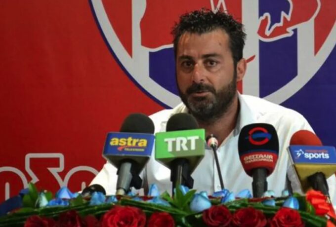 AEK: Εντάσσεται στο τμήμα σκάουτινγκ ο Άκης Πέτρου