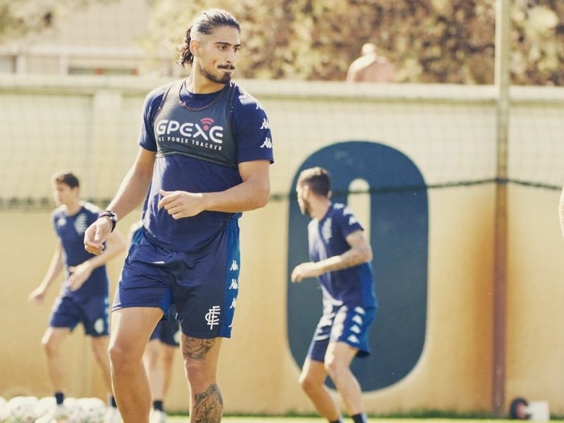 «Συζητήσεις μεταξύ Σπέτσια και Μαγιόρκα για τη μεταγραφή του Νικολάου»