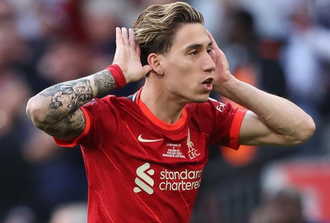 Κλοπ για Τσιμίκα: «Πιθανό να είναι έτοιμος με την Κρίσταλ Πάλας»