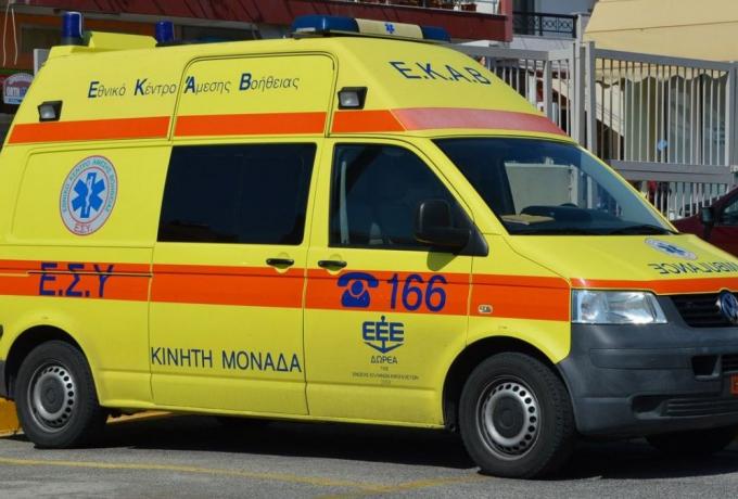 Έρχεται προτεραιότητα στα φανάρια για τα ασθενοφόρα