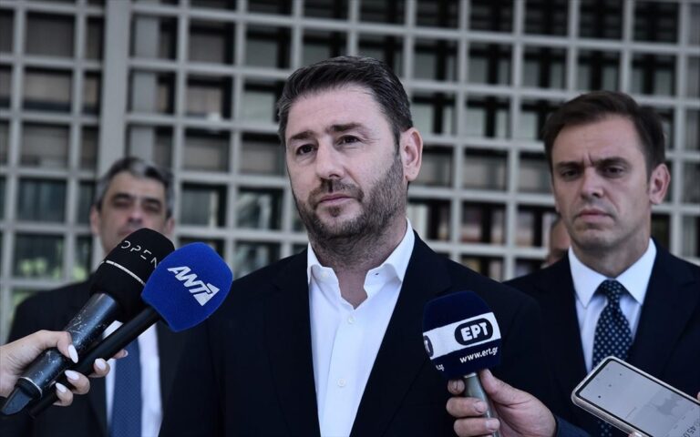 Ανδρουλάκης: «Να δημοσιοποιηθεί άμεσα ο λόγος της παρακολούθησής μου από την ΕΥΠ»