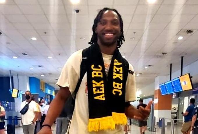 AEK: «Πάτησε» Ελλάδα ο Ακίλ Μίτσελ!