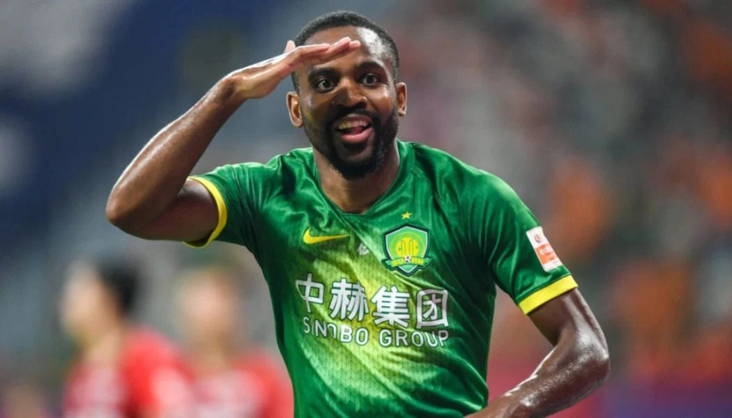 Μπακαμπού ή Φαν Βέερτ για ΑΕΚ – “Εμμονές” Αλμέιδα Σιμάνσκι και Χατζησαφί – “Καθηγητής” ο Γιόνσον