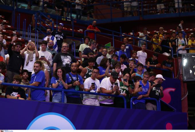 Πάνω από 2.500 Ελληνες στο «Mediolanum Forum»