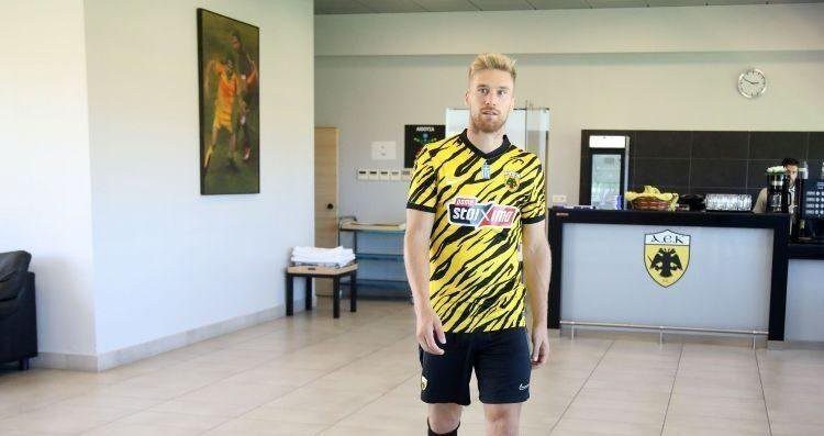 Φαν Βέερτ: «Περήφανος που υπέγραψα σε αυτή τη μεγάλη ομάδα» – Το «ευχαριστώ» στους φιλάθλους