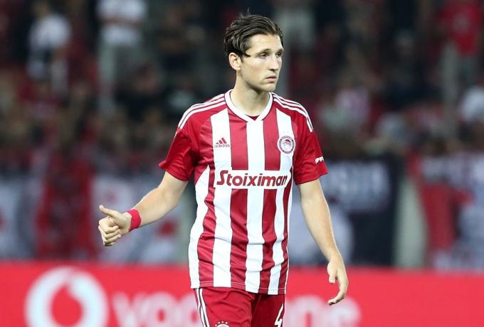 Με 3-4-3 και Ρέτσο βασικό ο Ολυμπιακός
